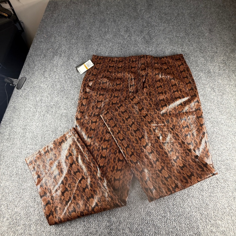 Danielle Bernstein Macy's Brown Snakeskin Faux Leather Pants 16W 1119P305W